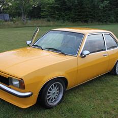 Opel ascona b