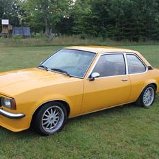 Opel ascona b