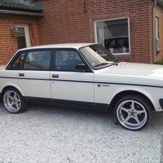 Volvo 240 GLT