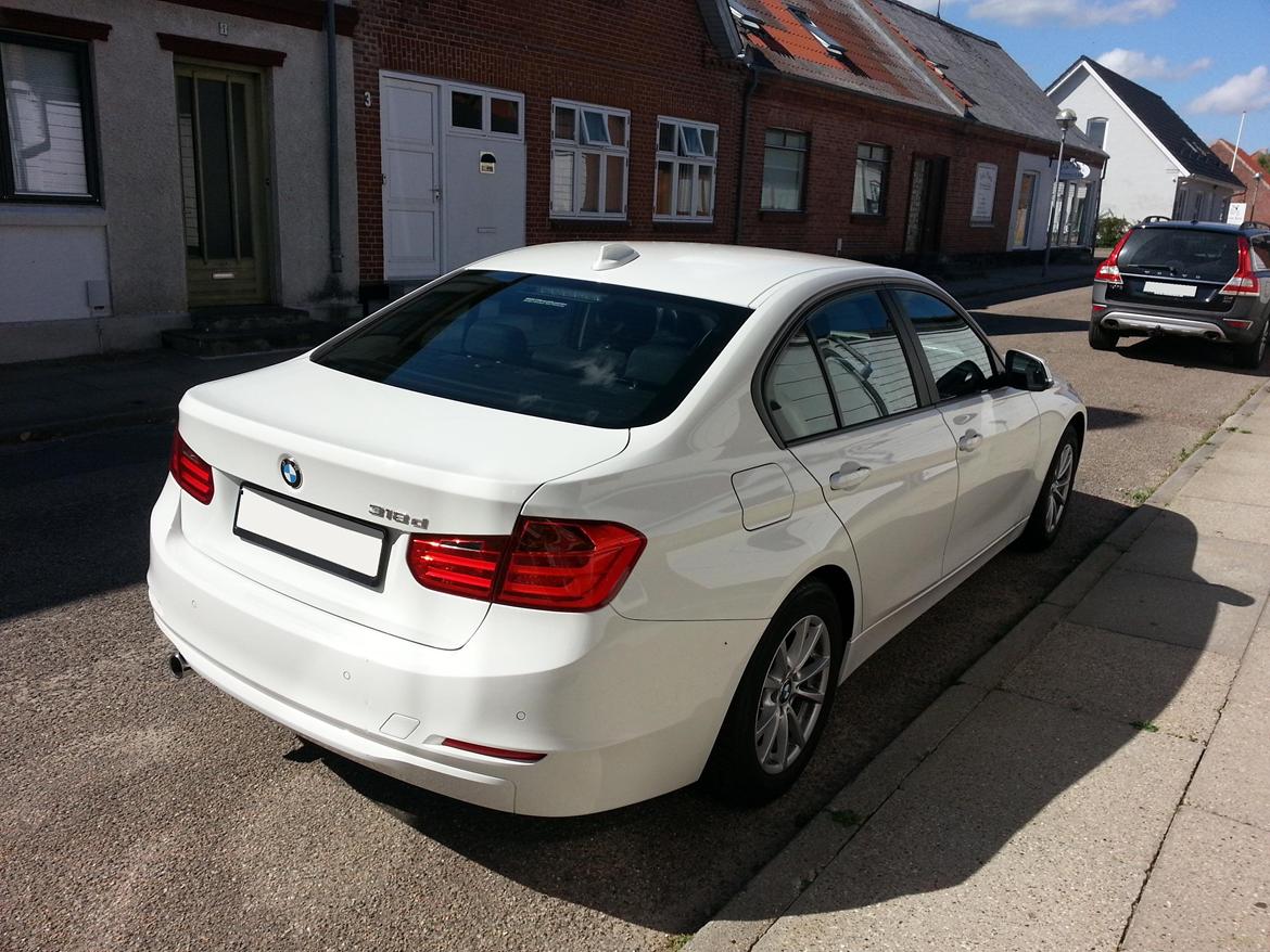 BMW F30 318d billede 5