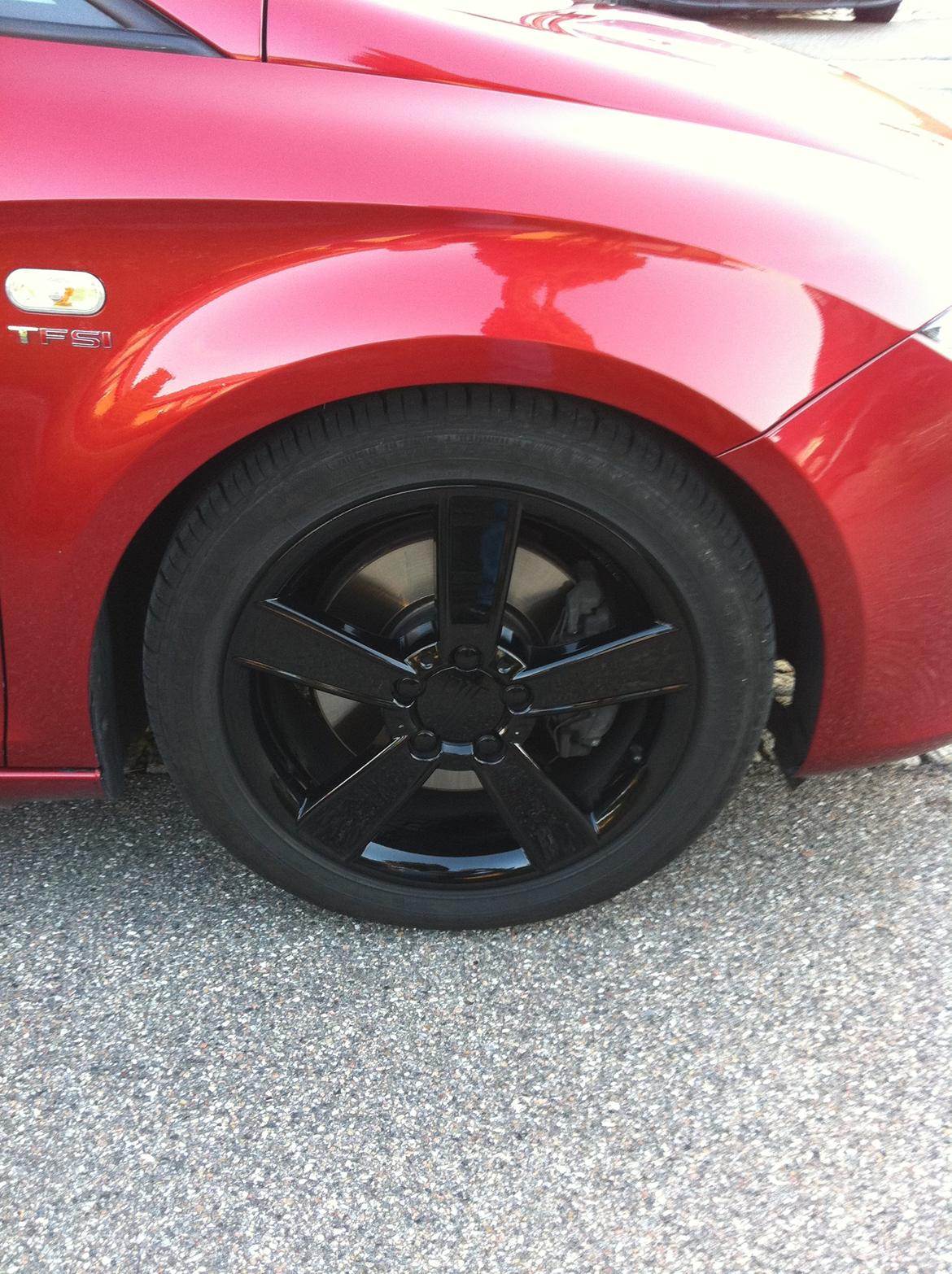 Seat Leon TFSI Solgt - Det er de gamle dæk som man kan se på billedet. billede 7