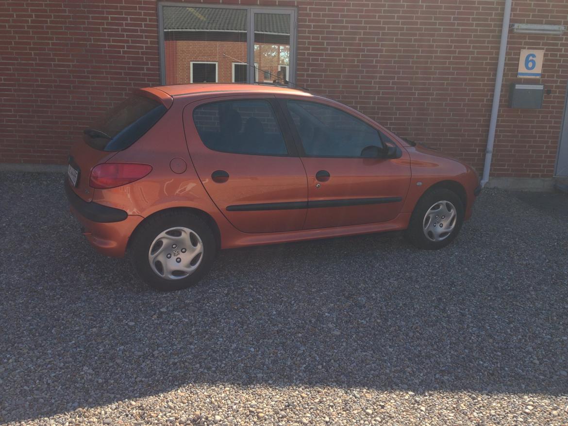Peugeot 206 1.6 billede 2
