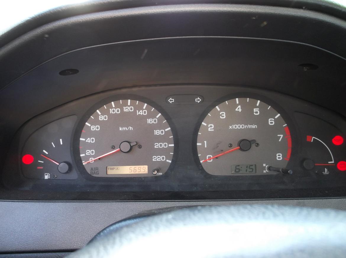 Nissan Almera 1,4 S Solgt :'( <3  - Det fine speedometer :) billede 15