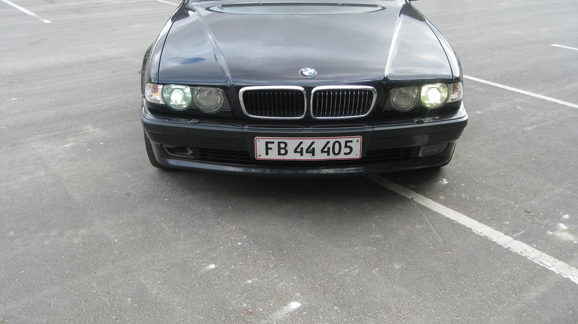 BMW 740D v8 billede 4