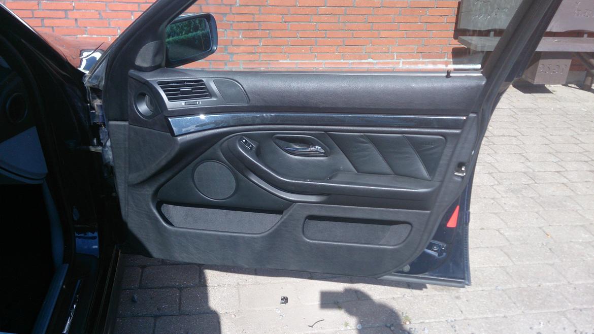 BMW E39 520i Touring - Solgt billede 8