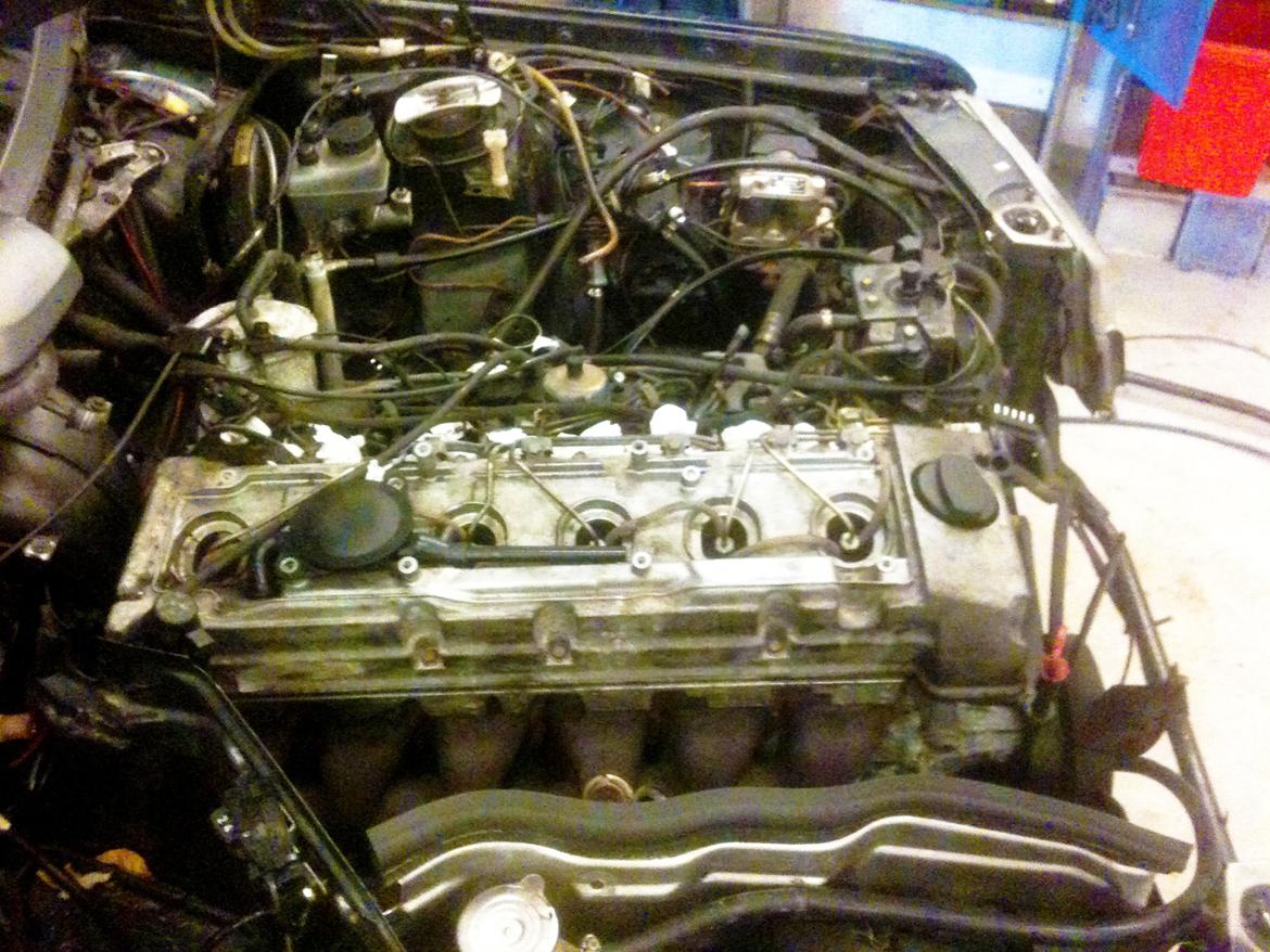 Mercedes Benz 190 D 3.0 24v - Ny motor "shoehorned in" billede 17