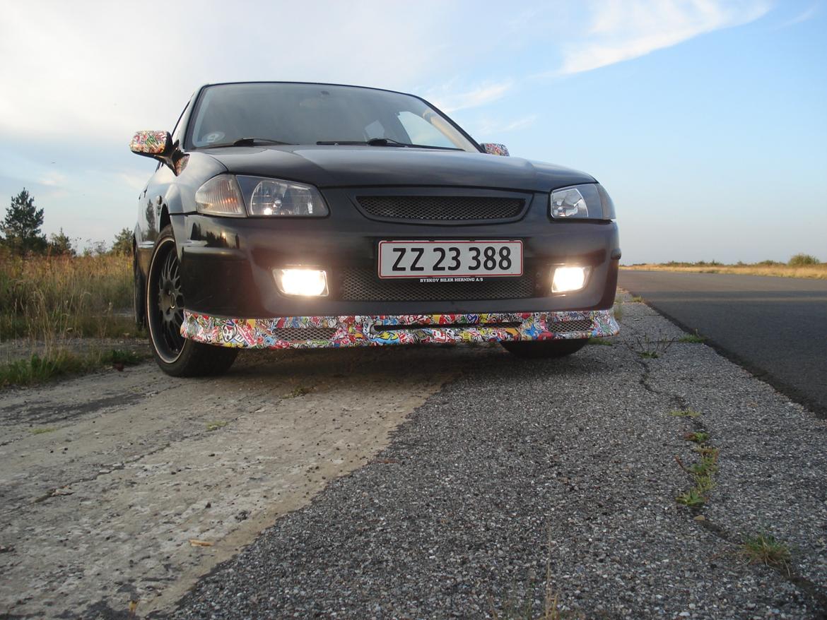 Mazda 323F GLX Mk IX billede 1