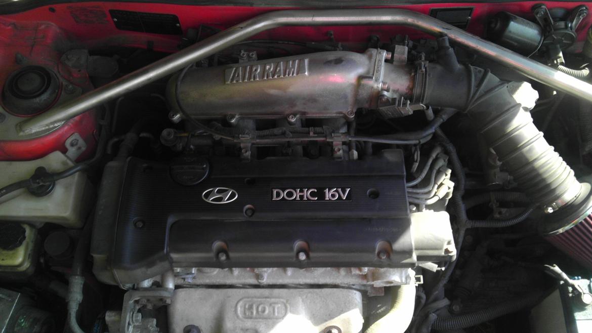 Hyundai Coupé *TOTALSKADET* billede 20