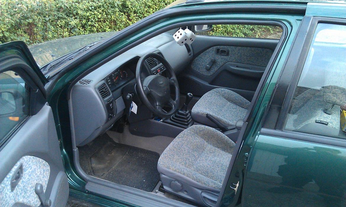 Nissan Almera 1.4 gx SOLGT billede 4