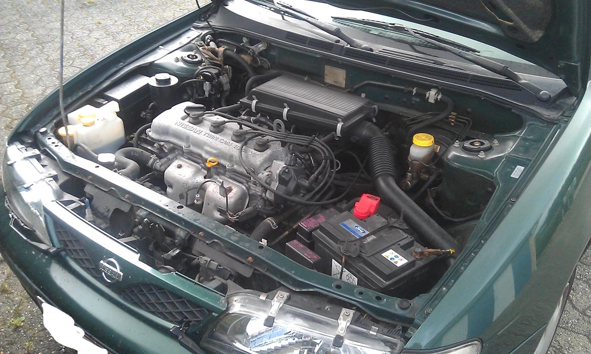 Nissan Almera 1.4 gx SOLGT billede 9