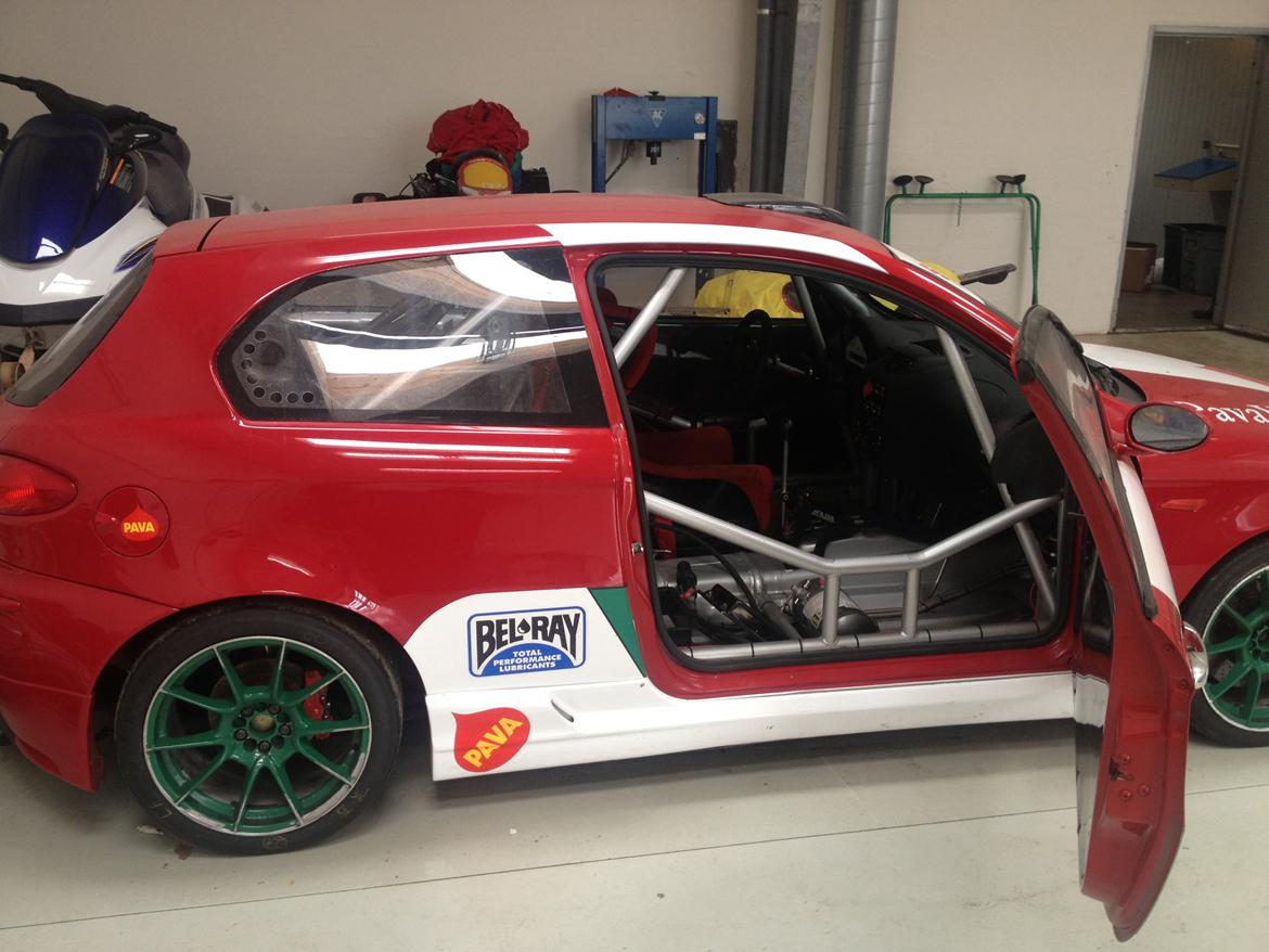 Alfa Romeo 147 GTA billede 1