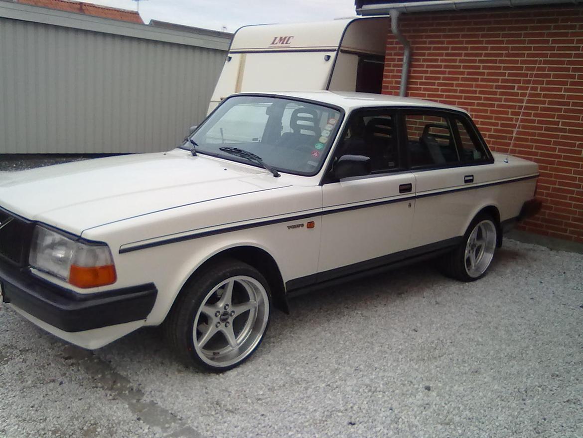 Volvo 240 GLT billede 2