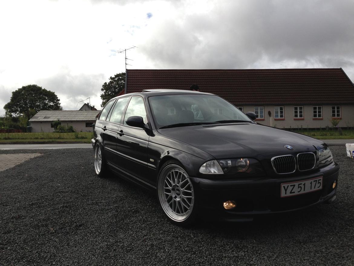 BMW E46 328i Touring billede 1