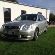 Toyota Avensis 2,4 Executive Aut. st.car