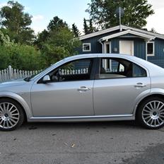 Ford Mondeo ST220