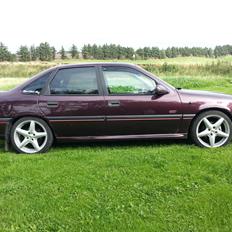 Opel Vectra a GT