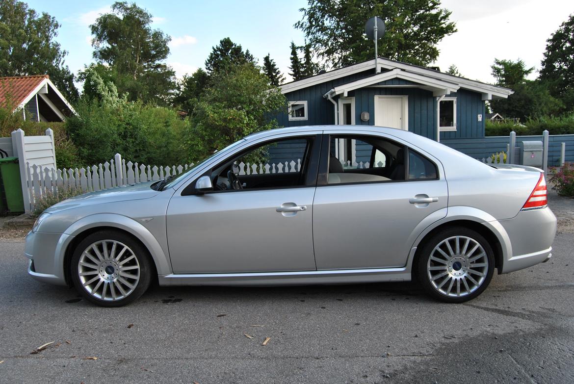 Ford Mondeo ST220 billede 3