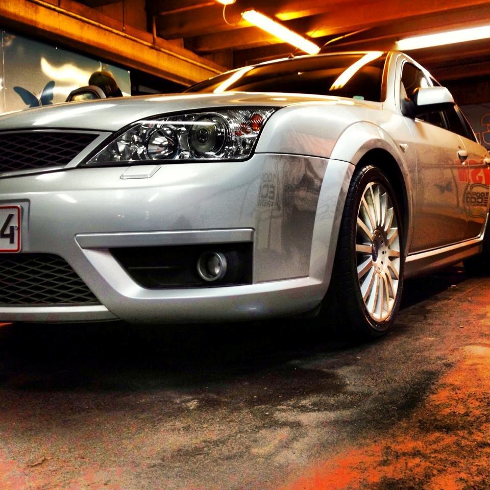 Ford Mondeo ST220 billede 1