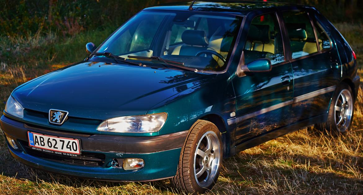 Peugeot 306 1,8 Roland Garros (Betsy) [SOLGT] - Fotograf: Kasper Hellesøe. billede 2