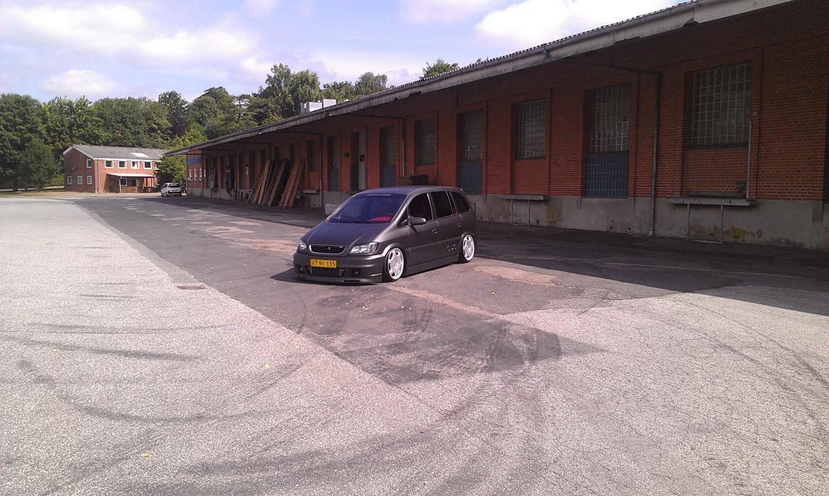 Opel Zafira A OPC Part 2 `solgt billede 4