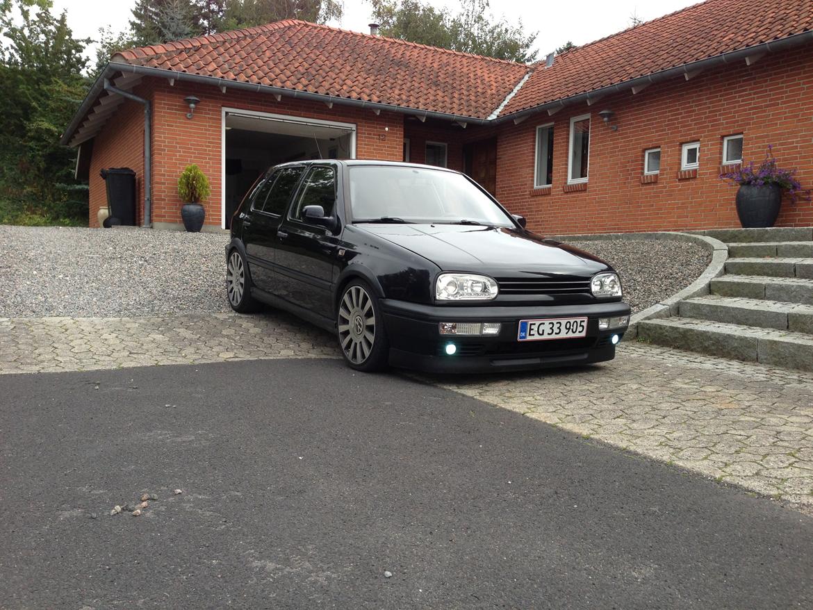 VW Golf 3 SOLGT! billede 3