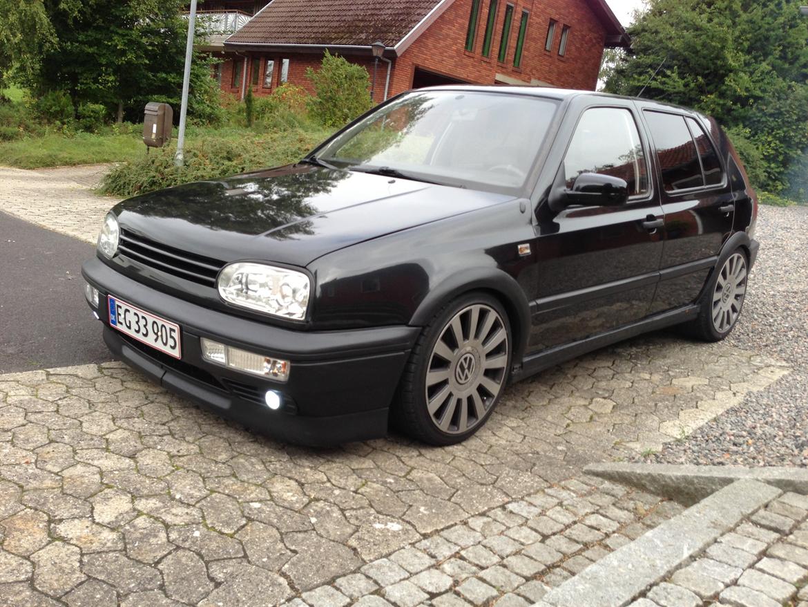 VW Golf 3 SOLGT! billede 1