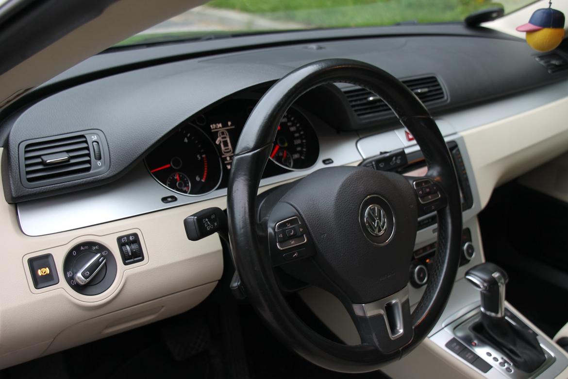 VW Passat CC (SOLGT) billede 15