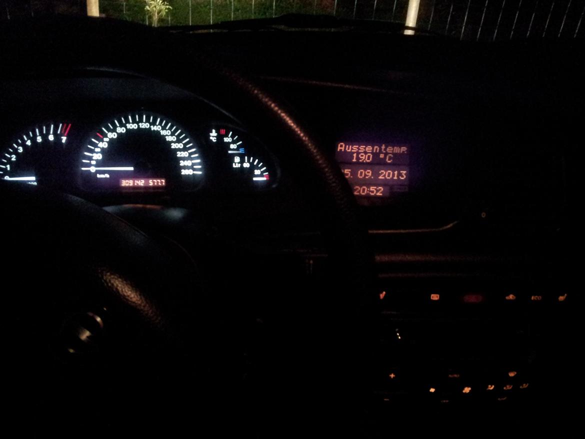 Opel Vectra B Carvan 2.2 Solgt billede 8