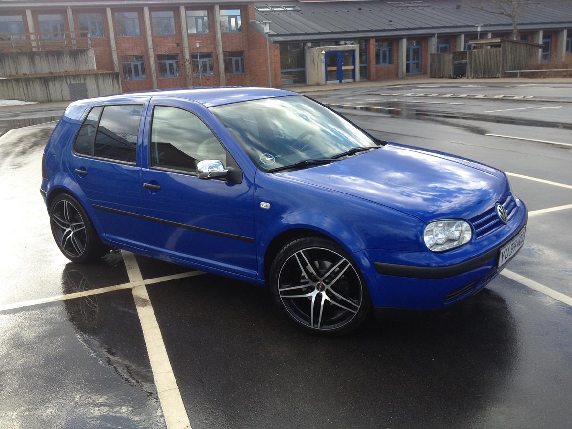 VW Golf 4 billede 1