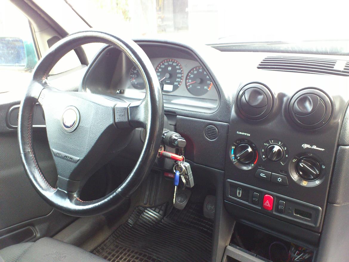 Alfa Romeo 145 2,0 16V TS Quadrifoglio billede 14