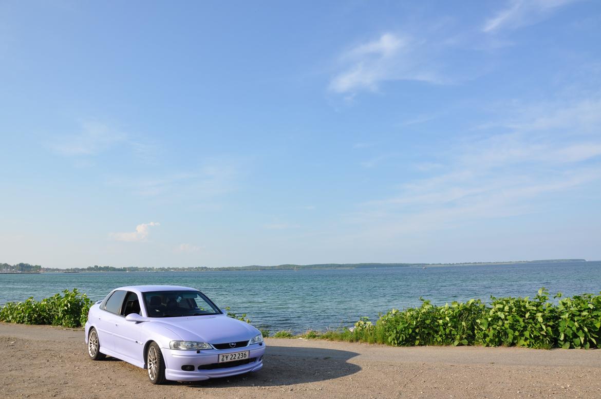 Opel Vectra B 2,2 sport billede 3