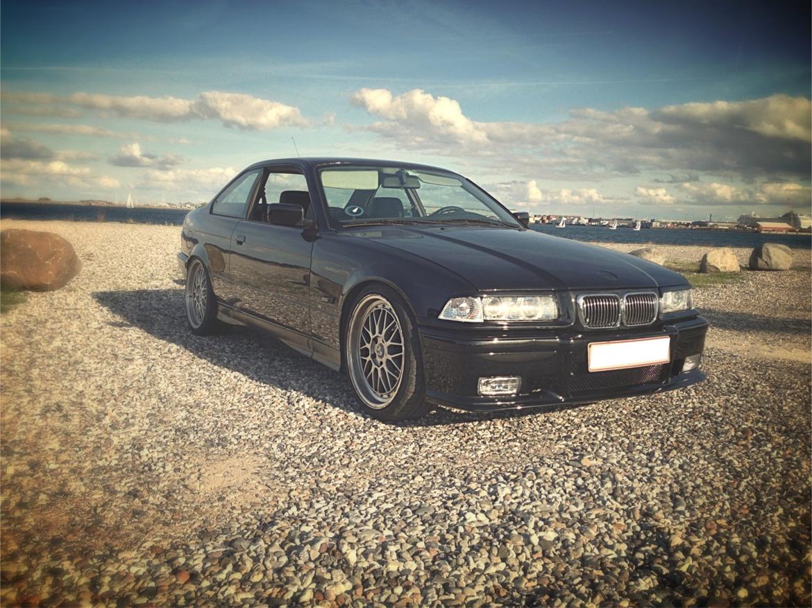 BMW 323i Coupe billede 1