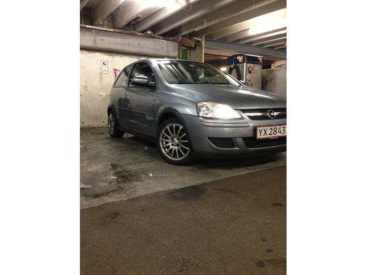 {{currentPhoto.altText}} billede {{currentPhoto.number}}