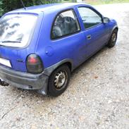 Opel Corsa b "LOW´n´SLOW"