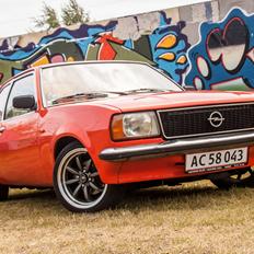 Opel Ascona b 1.6s [Tidl. bil]