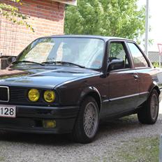 BMW E30 318i