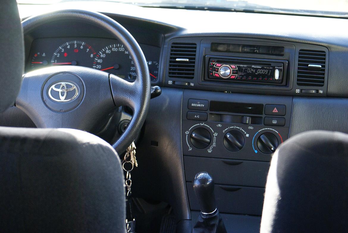 Toyota Corolla e12 billede 7