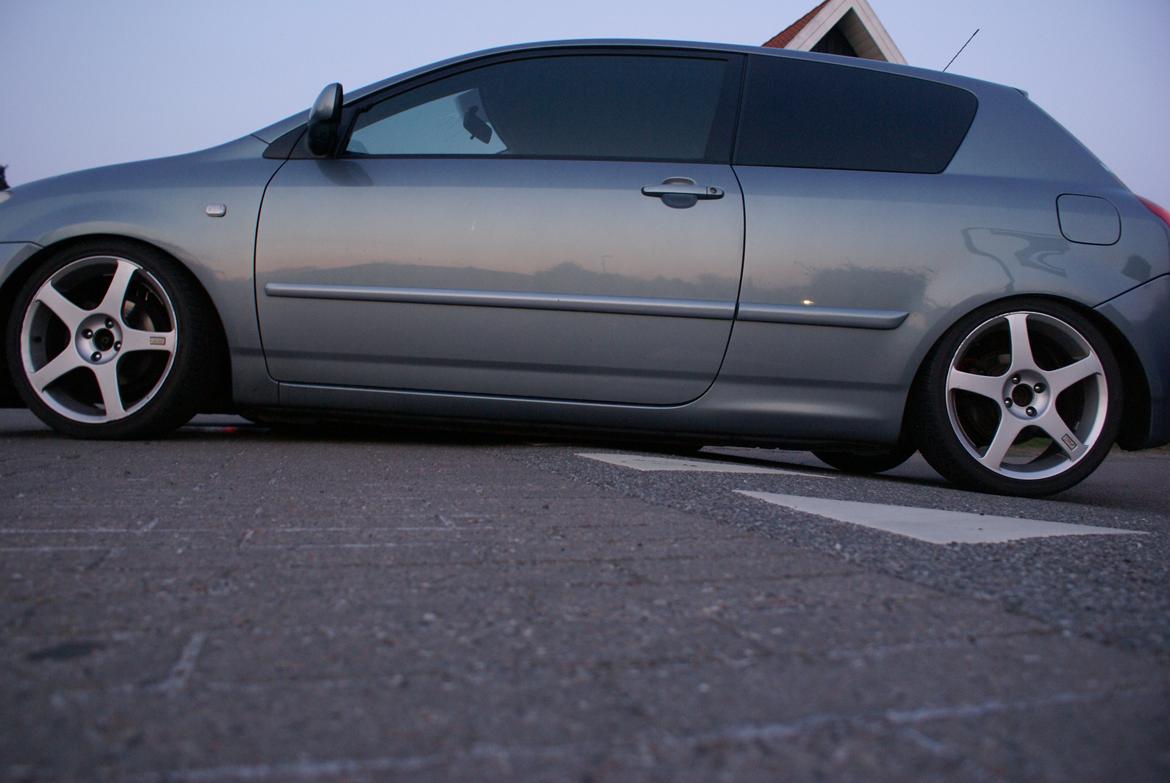 Toyota Corolla e12 billede 9