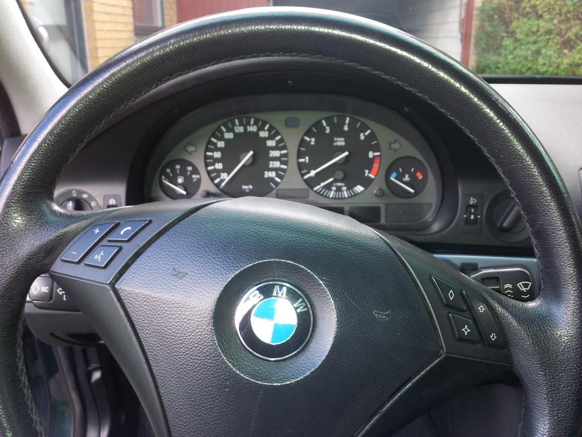 BMW E39 523I billede 16