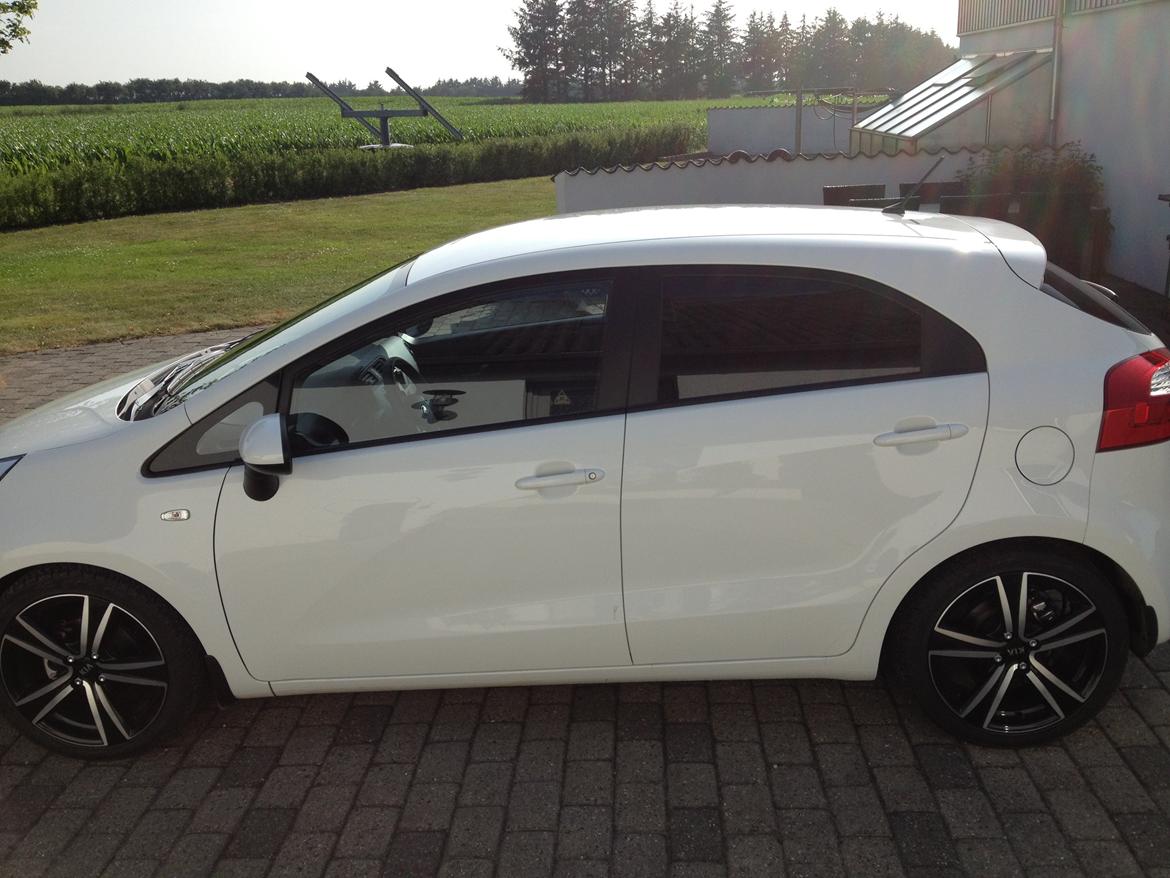 Kia Rio 1,1 CRDi Active (solgt) billede 12