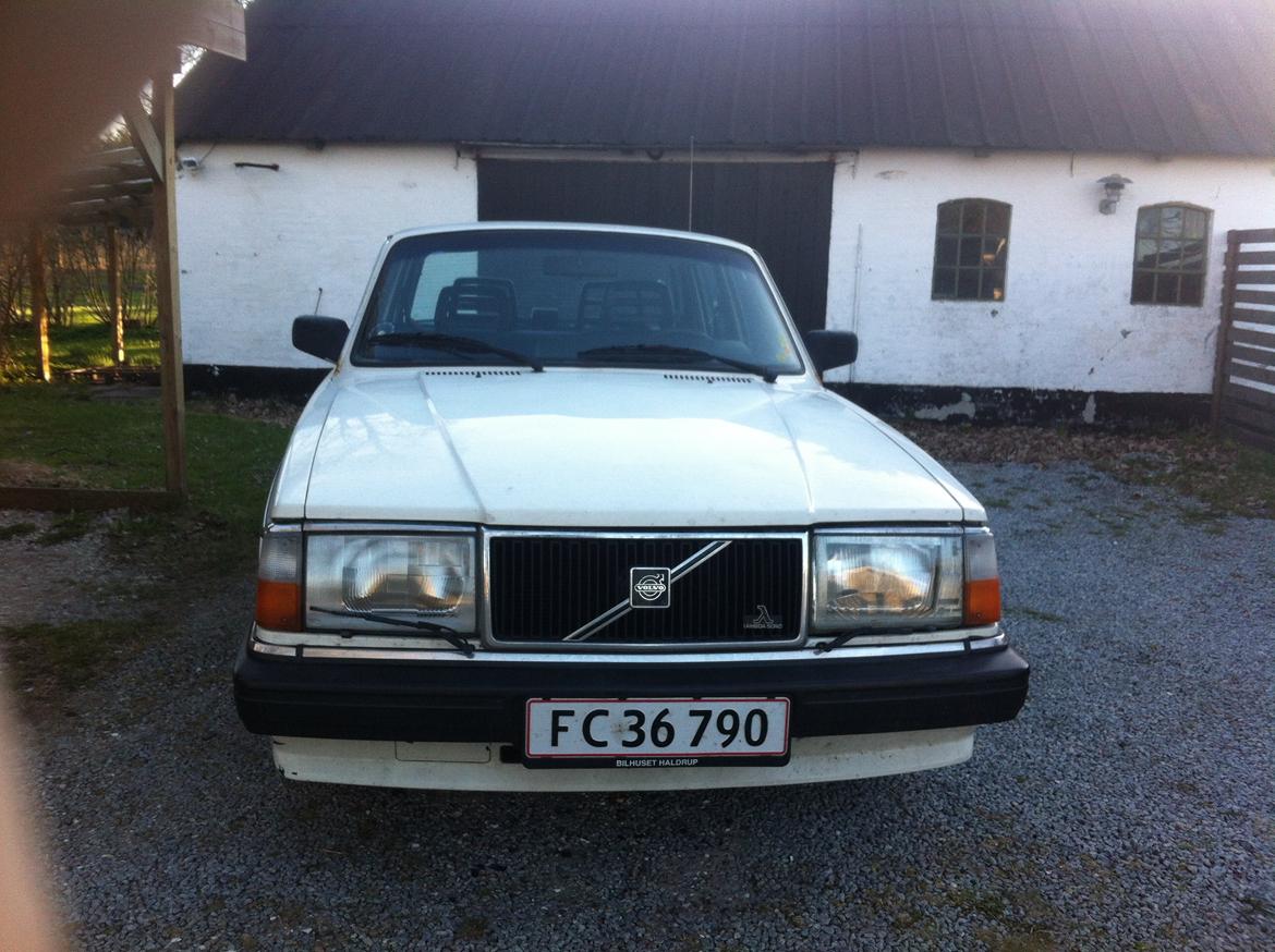 Volvo 240 GL [Tidl. bil] billede 3