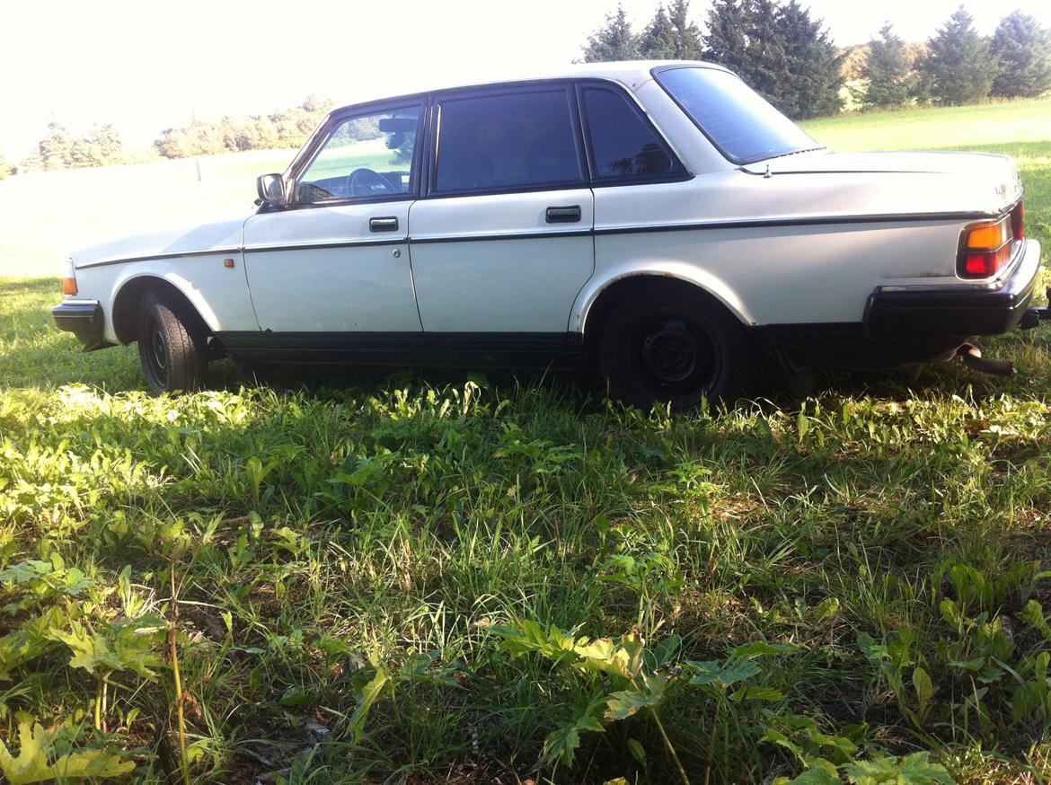 Volvo 240 GL [Tidl. bil] billede 14