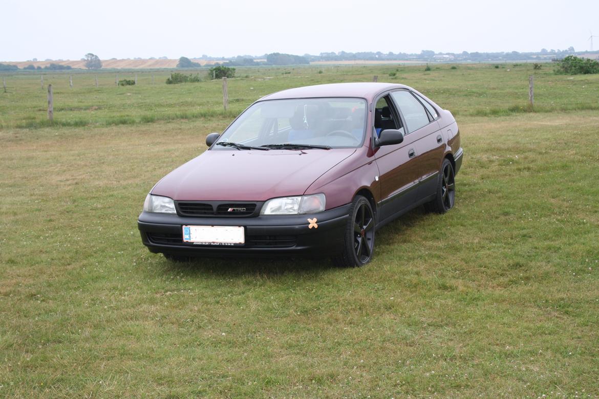 Toyota Carina E 1.6 XLi billede 1