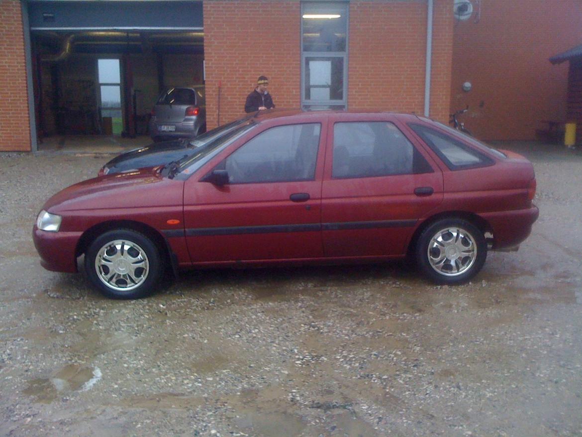 Ford Escort 1.6 16v billede 18