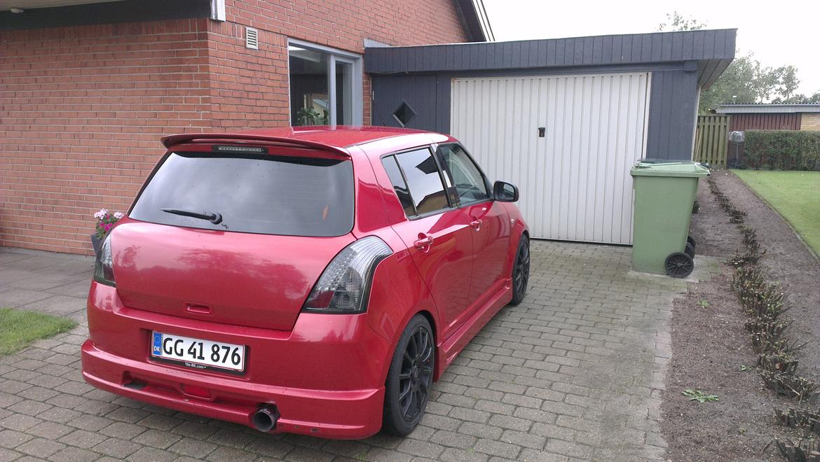 Suzuki Tidligere Bil   Swift 1.5 billede 5