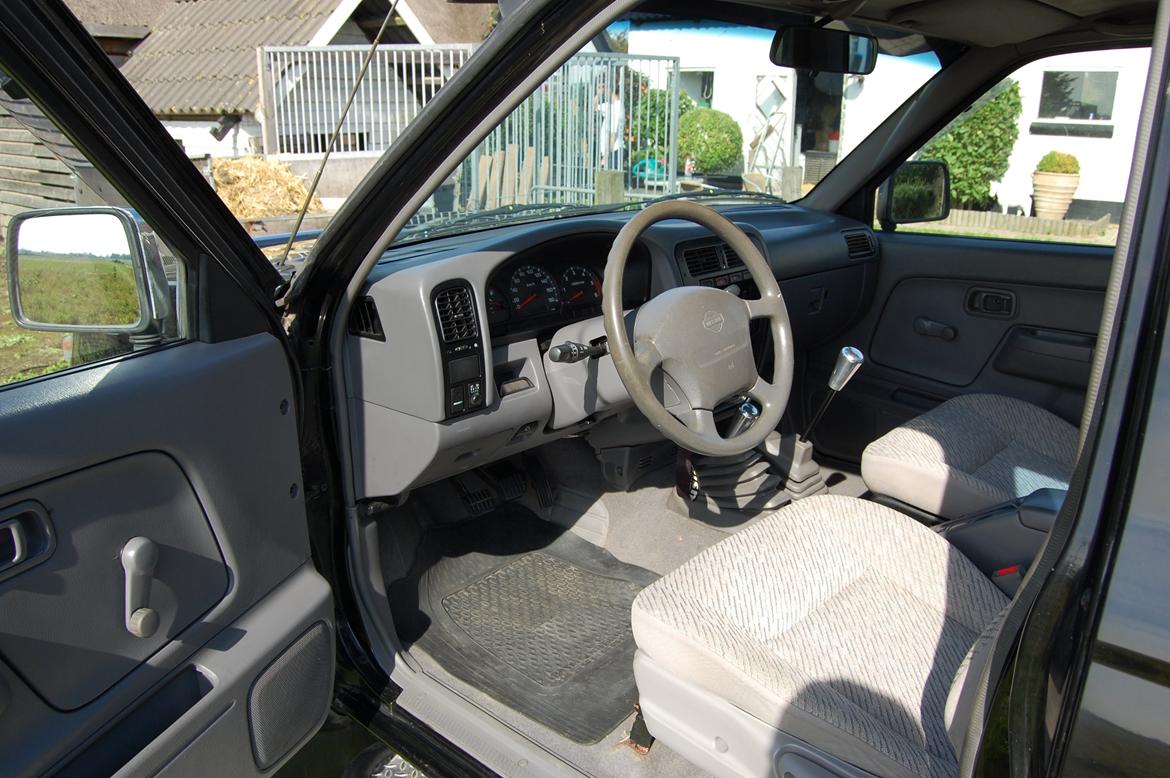 Nissan King-Cab 2,5TDI 4x4 (SOLGT) billede 10