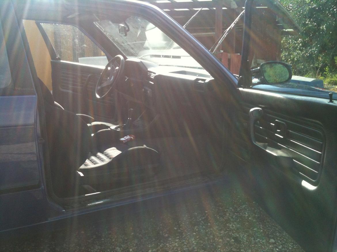BMW E30 320i/325i billede 5