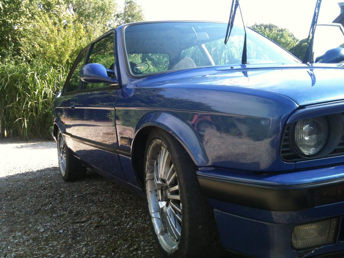 BMW E30 320i/325i billede 12
