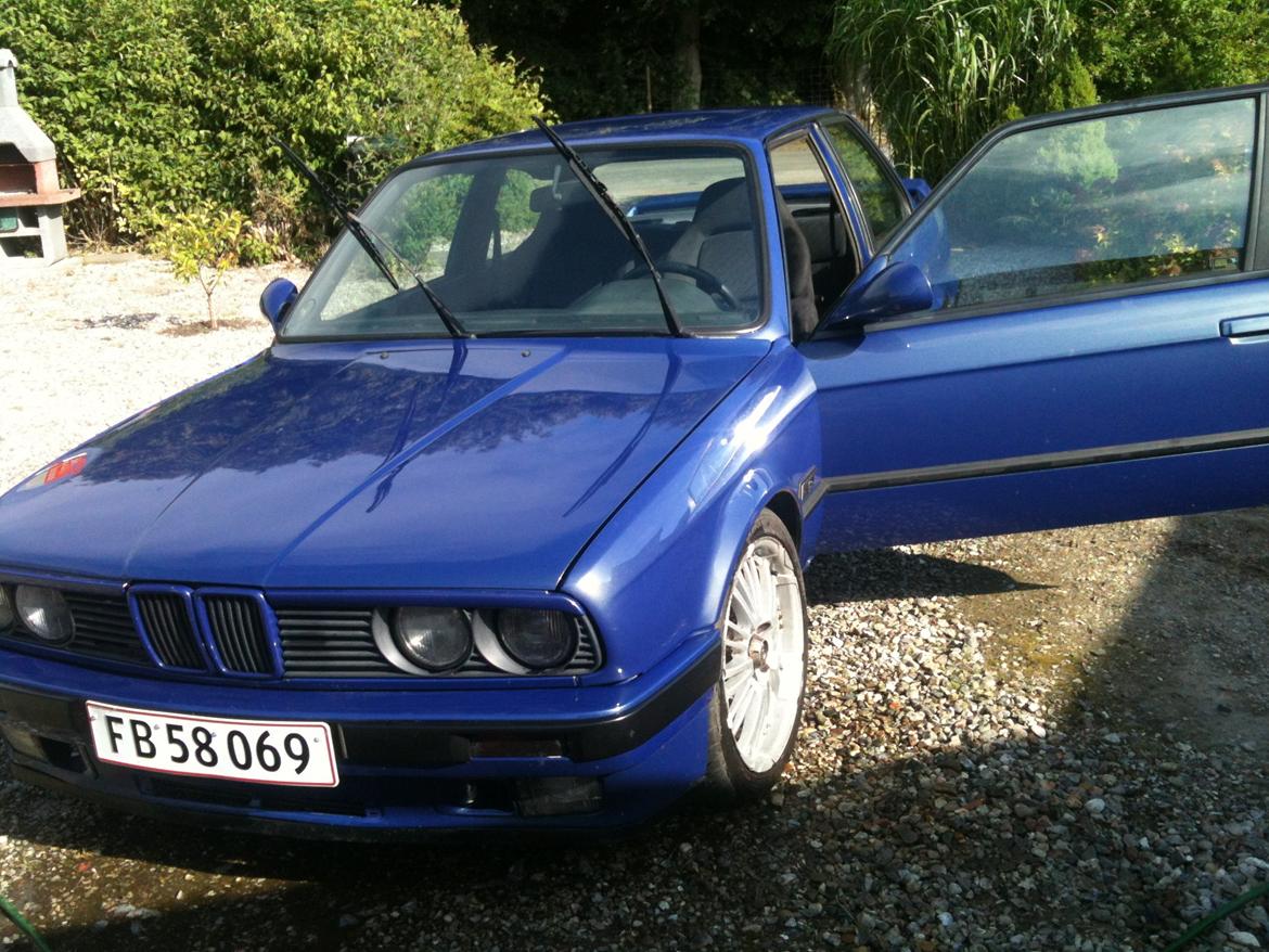 BMW E30 320i/325i billede 14