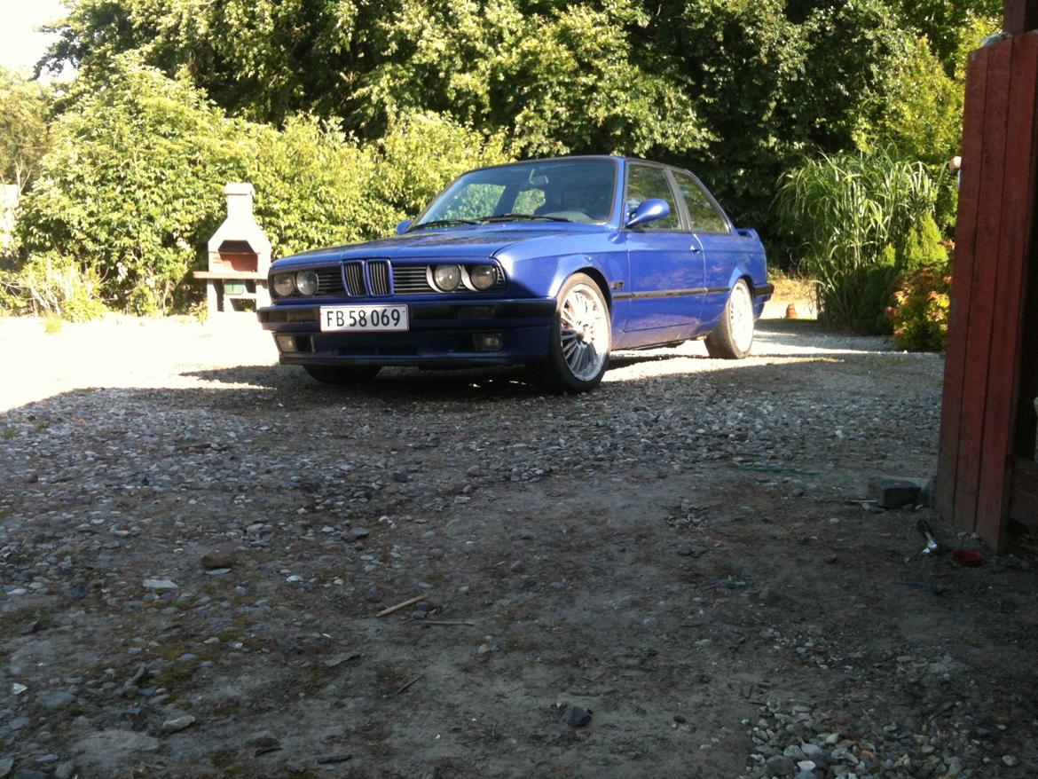 BMW E30 320i/325i billede 18